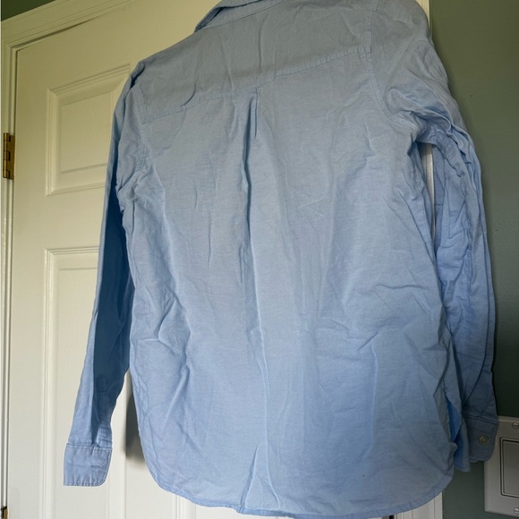 Old Navy simple light blue button down - Picture 8 of 8